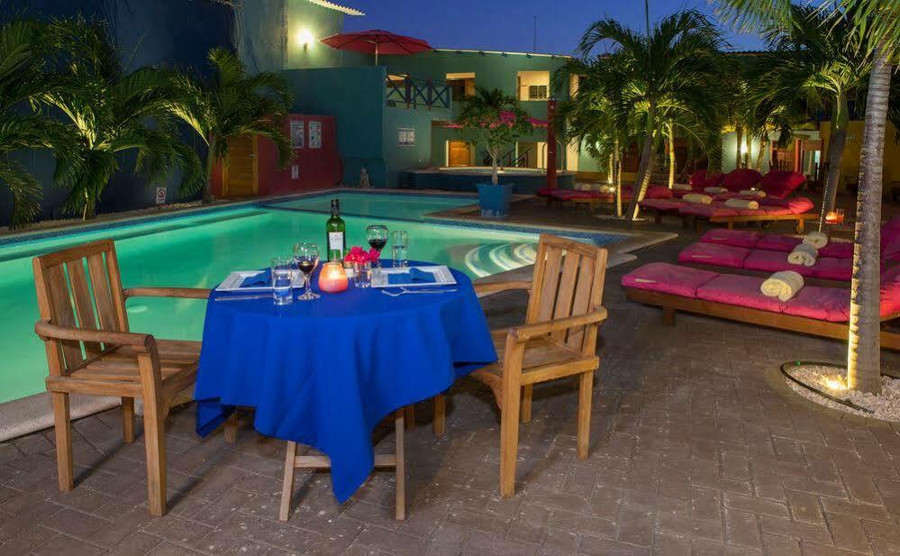 The Ritz Hostel Willemstad Extérieur photo